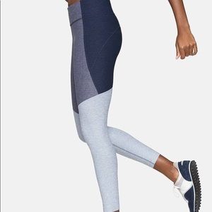 Outdoor voices navy leggings